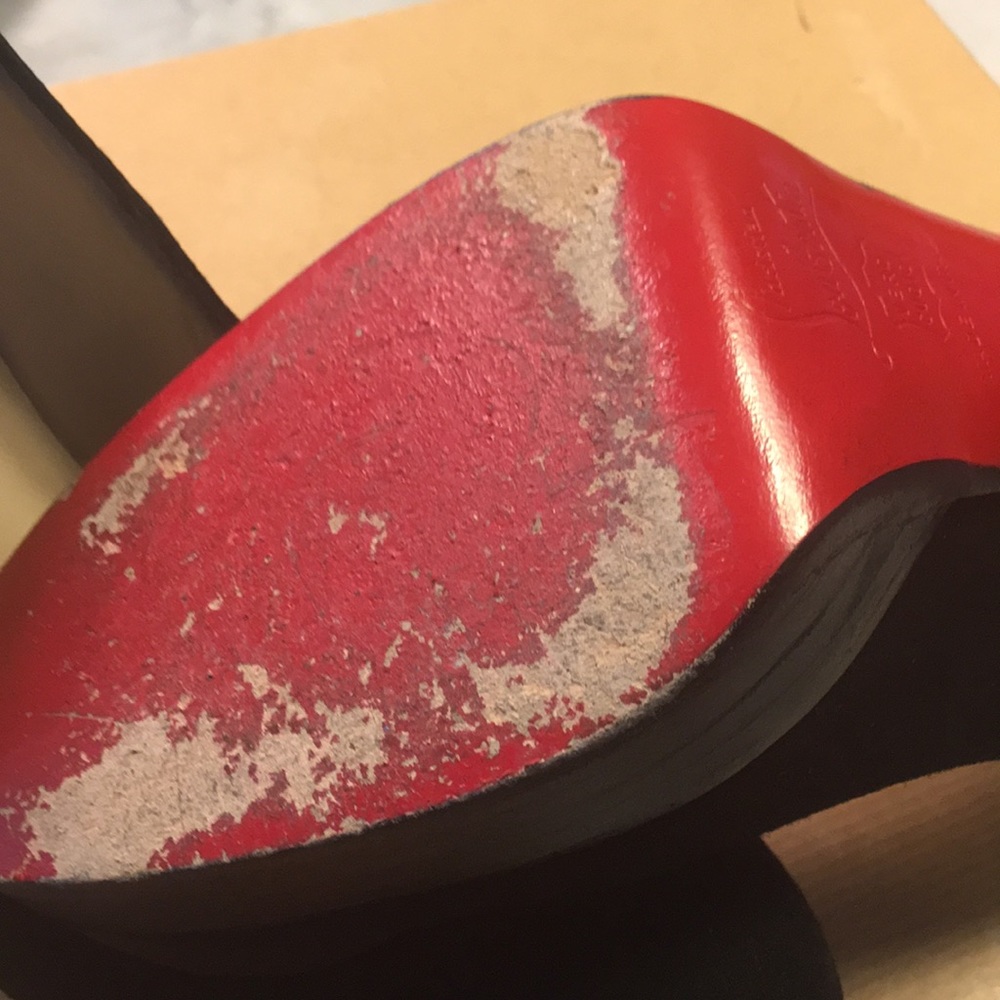 Louboutin - Picture 3 of 8